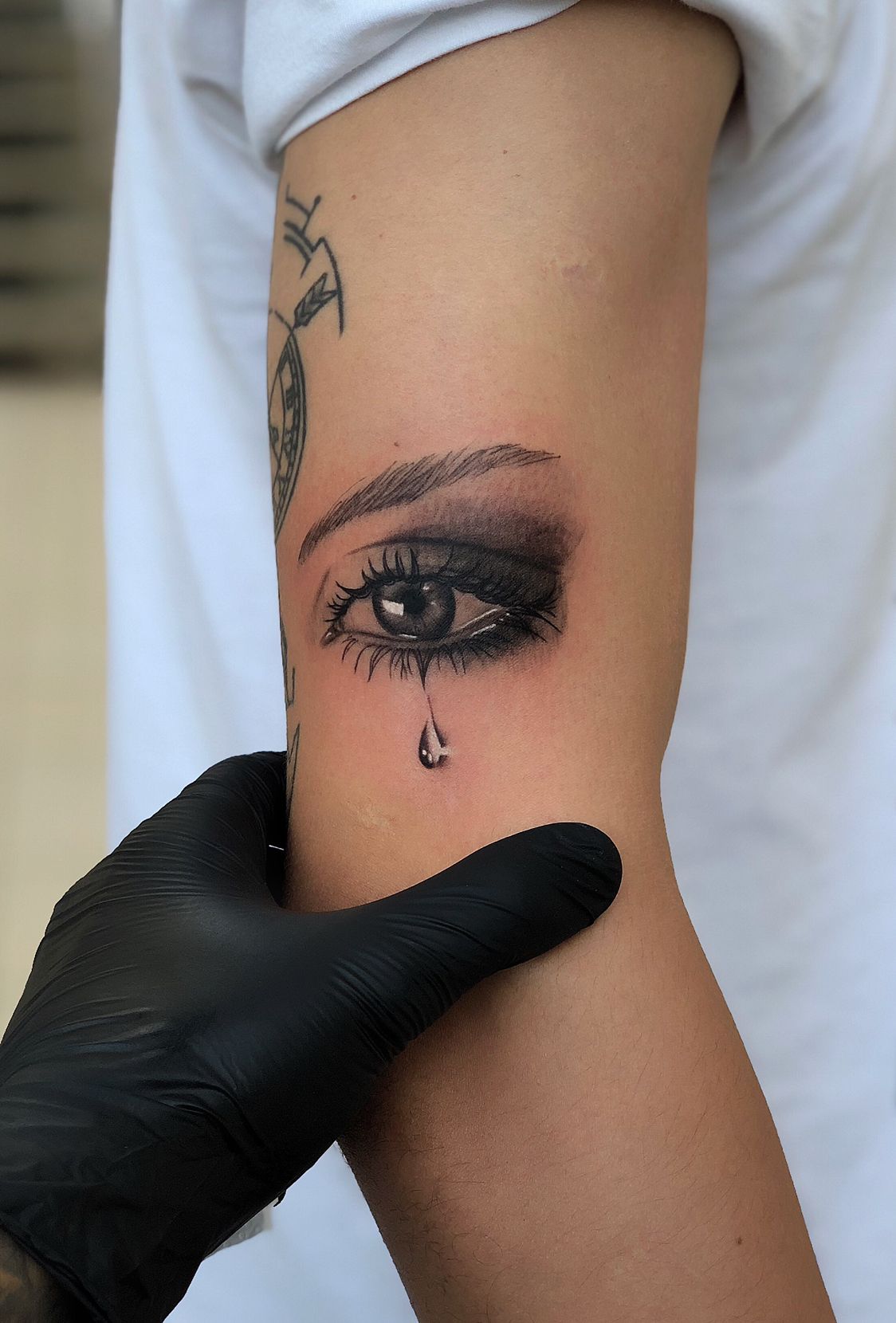 Eye Tattoos: Symbolism, Styles, and Placement Tips
