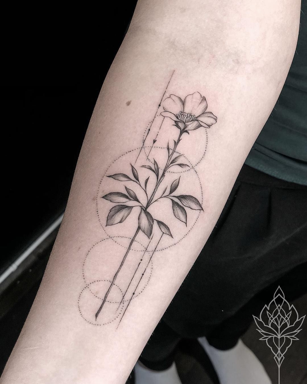 Intriguing Geometric Tattoo Designs to Inspire You